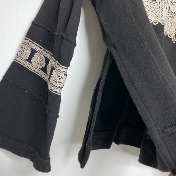 Free People Black Santa Maria Embroidered Peasant French Terry Pullover X-Small - Picture 7 of 13